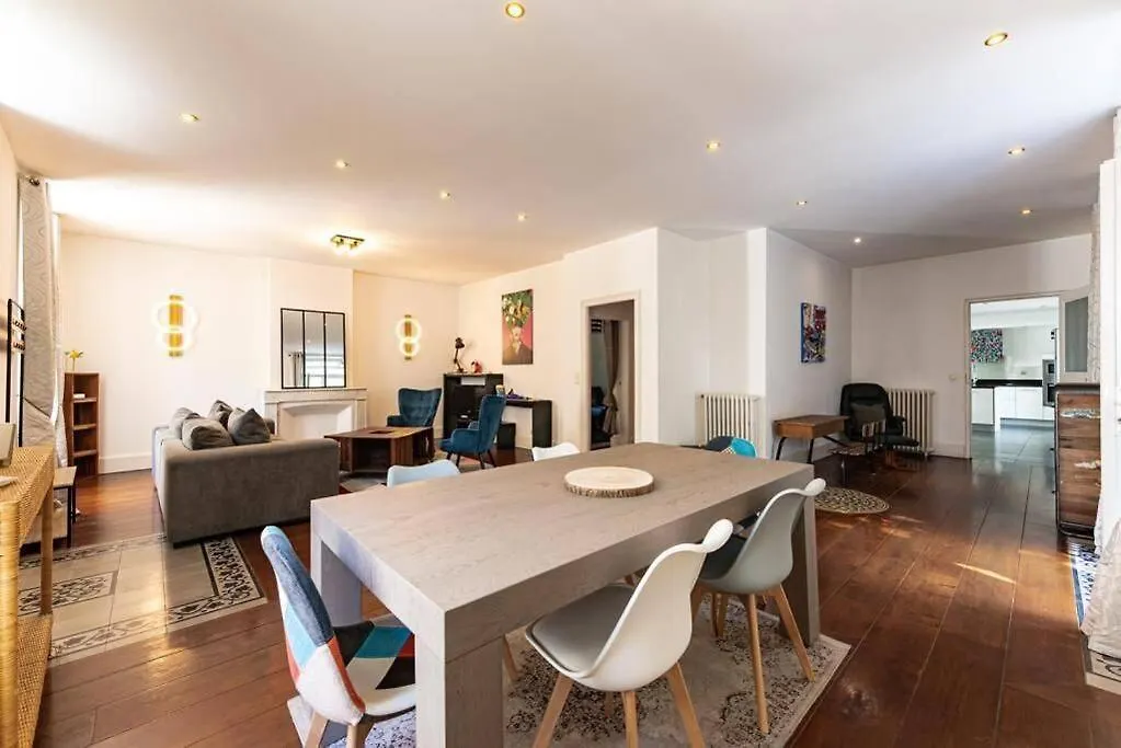 Maison Au Coeur De Valence Avec Parking Prive Holiday home